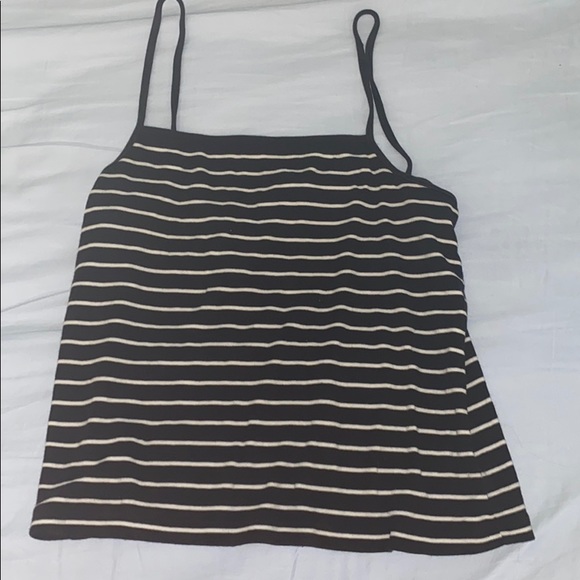 White/black cropped striped tank top. - Picture 1 of 3